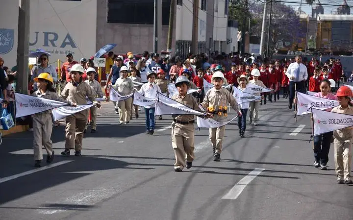 Desfile del 86 Aniversario de la Expropiación Petrolera