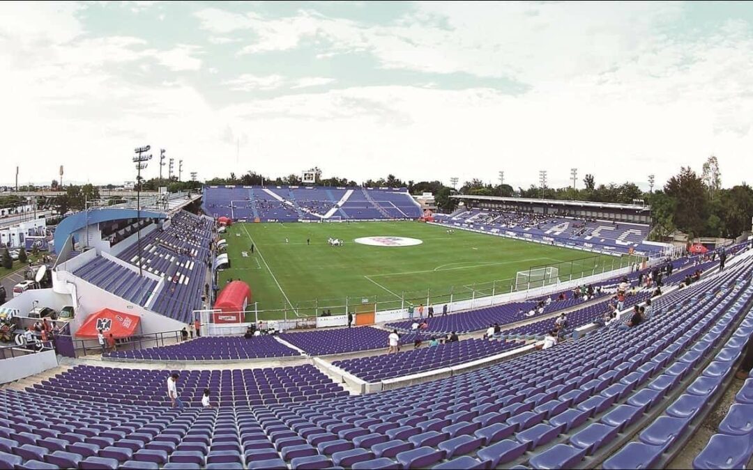 Club Celaya retira mobiliario del estadio sin aviso