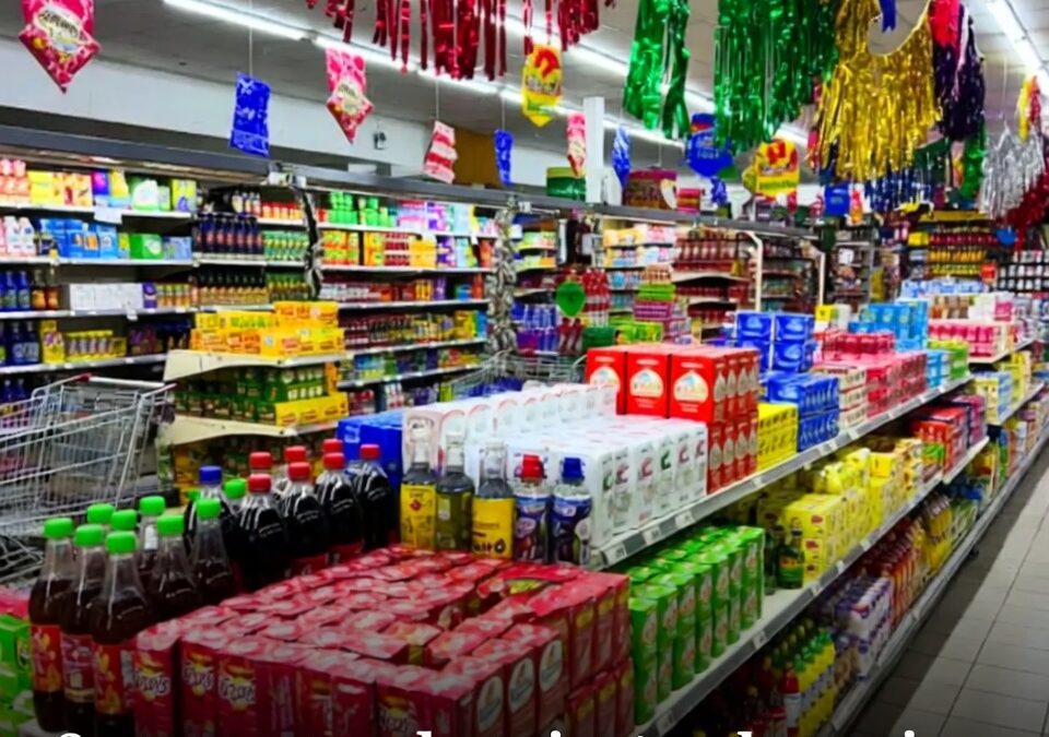 Supermercados ajustan horarios por Nochebuena y Navidad