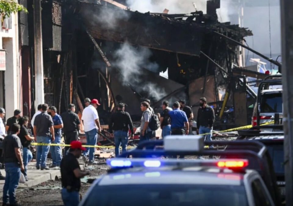 Capturan presuntos extorsionadores ligados a incendio en bar