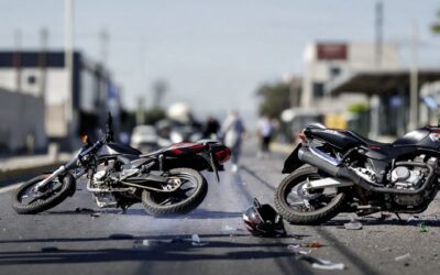 Dos motos chocan en León y deja cuatro lesionados